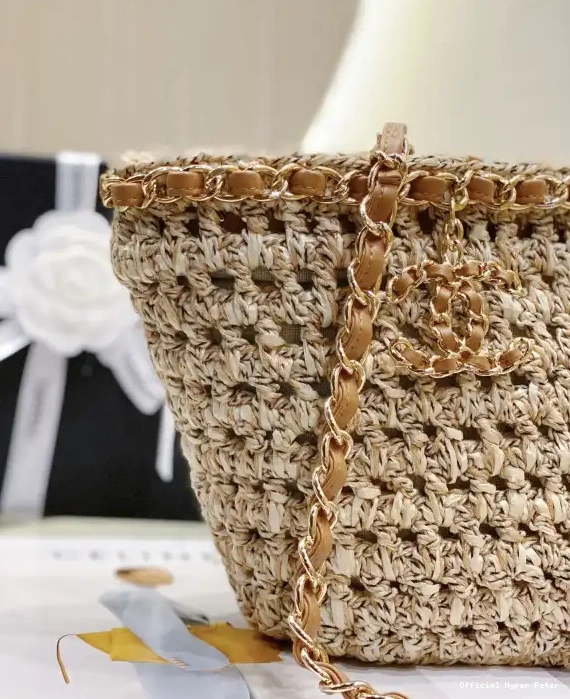 Hyper Peter SHOPPING SMALL BAG CHANEL 0704